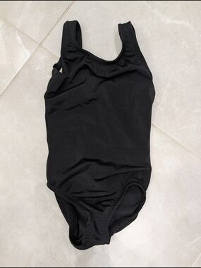 5/$35 Leo's Dancewear Black Dance Leotard – Girls SC (Small Child)
